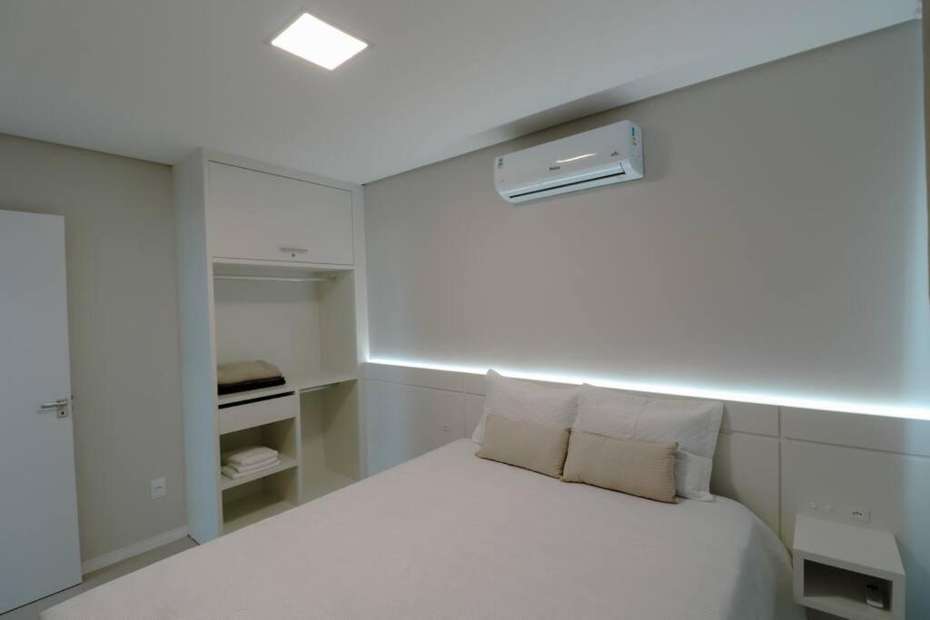 Apartamento Familiar Iii Proximo Beto Carrero E Penha (Santa Catarina)